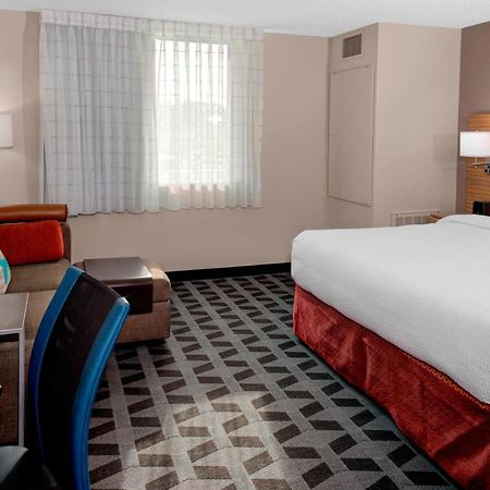Towneplace Suites By Marriott Parkersburg Bagian luar foto