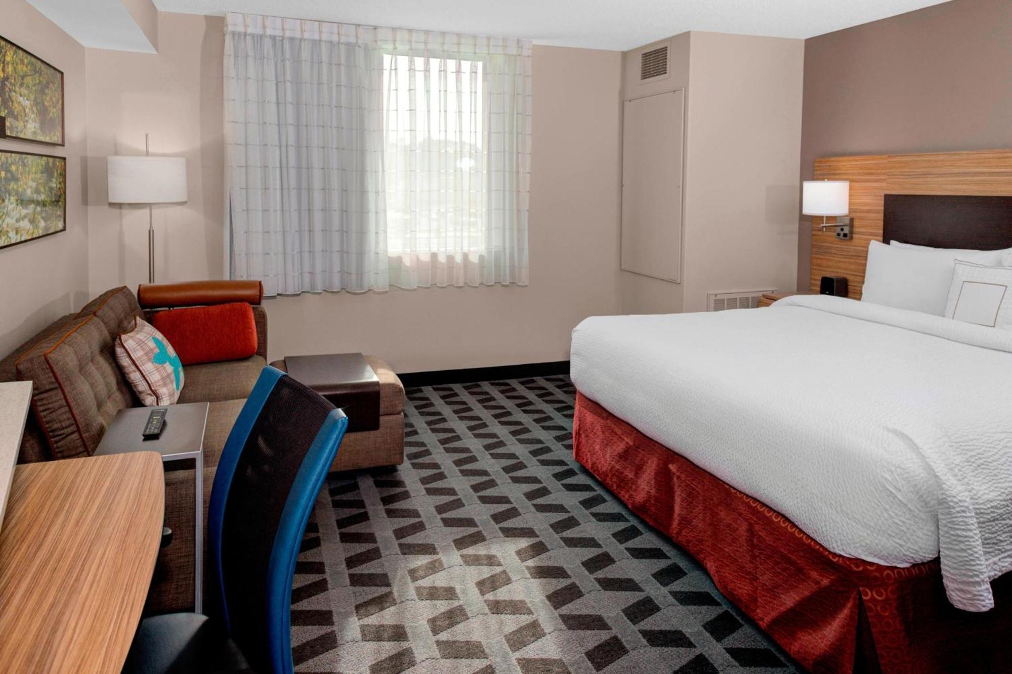 Towneplace Suites By Marriott Parkersburg Bagian luar foto