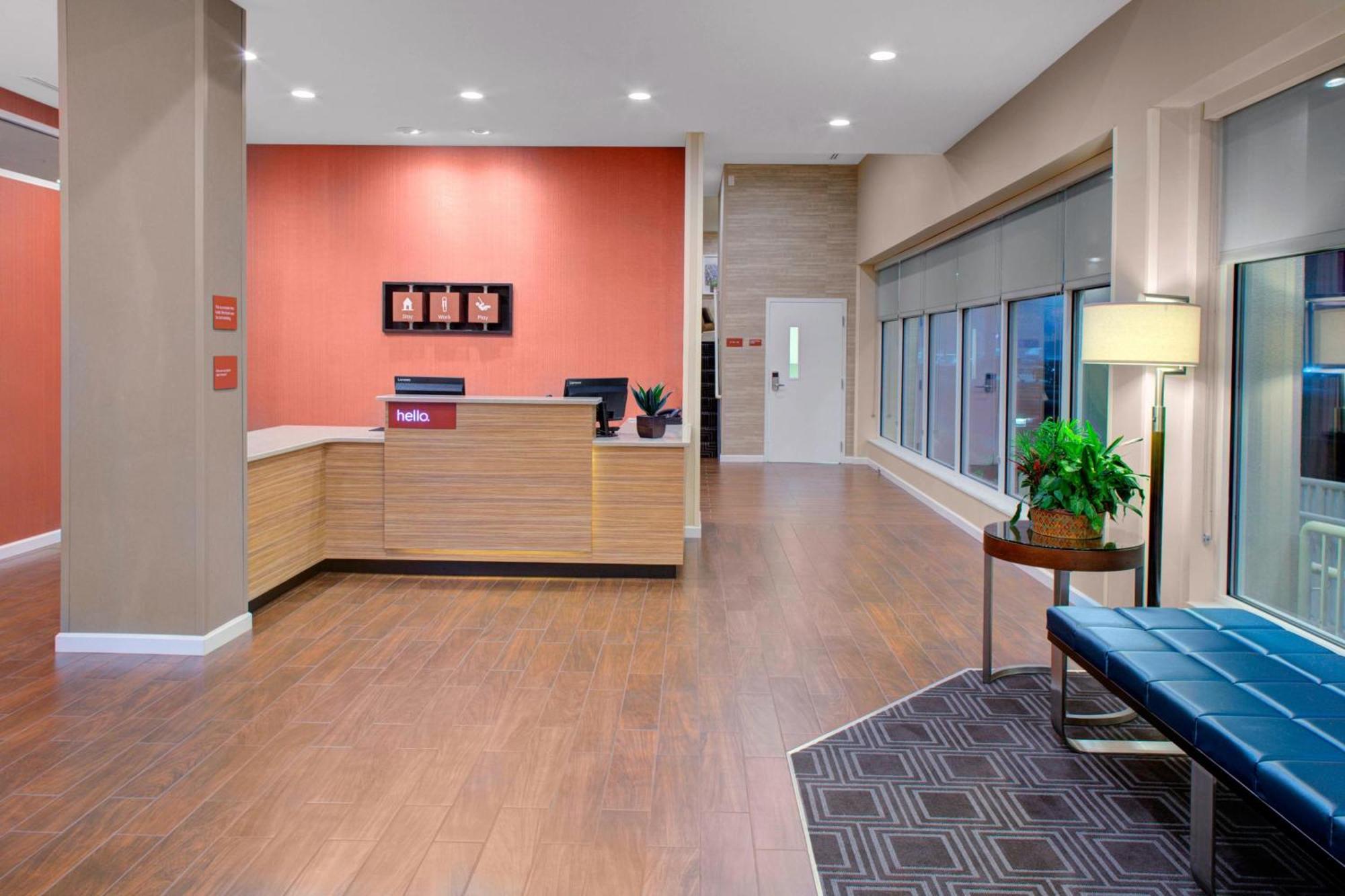 Towneplace Suites By Marriott Parkersburg Bagian luar foto