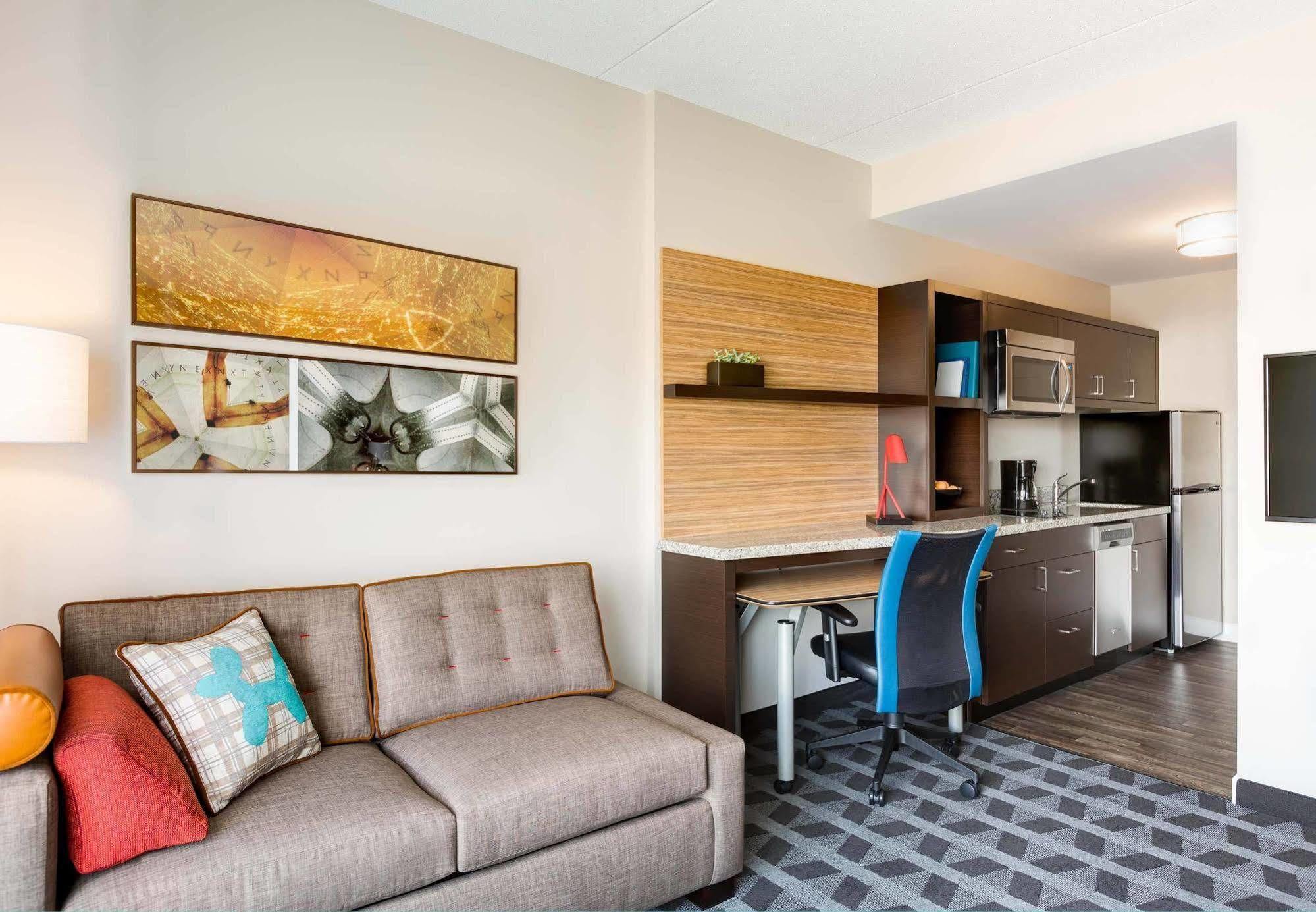 Towneplace Suites By Marriott Parkersburg Bagian luar foto