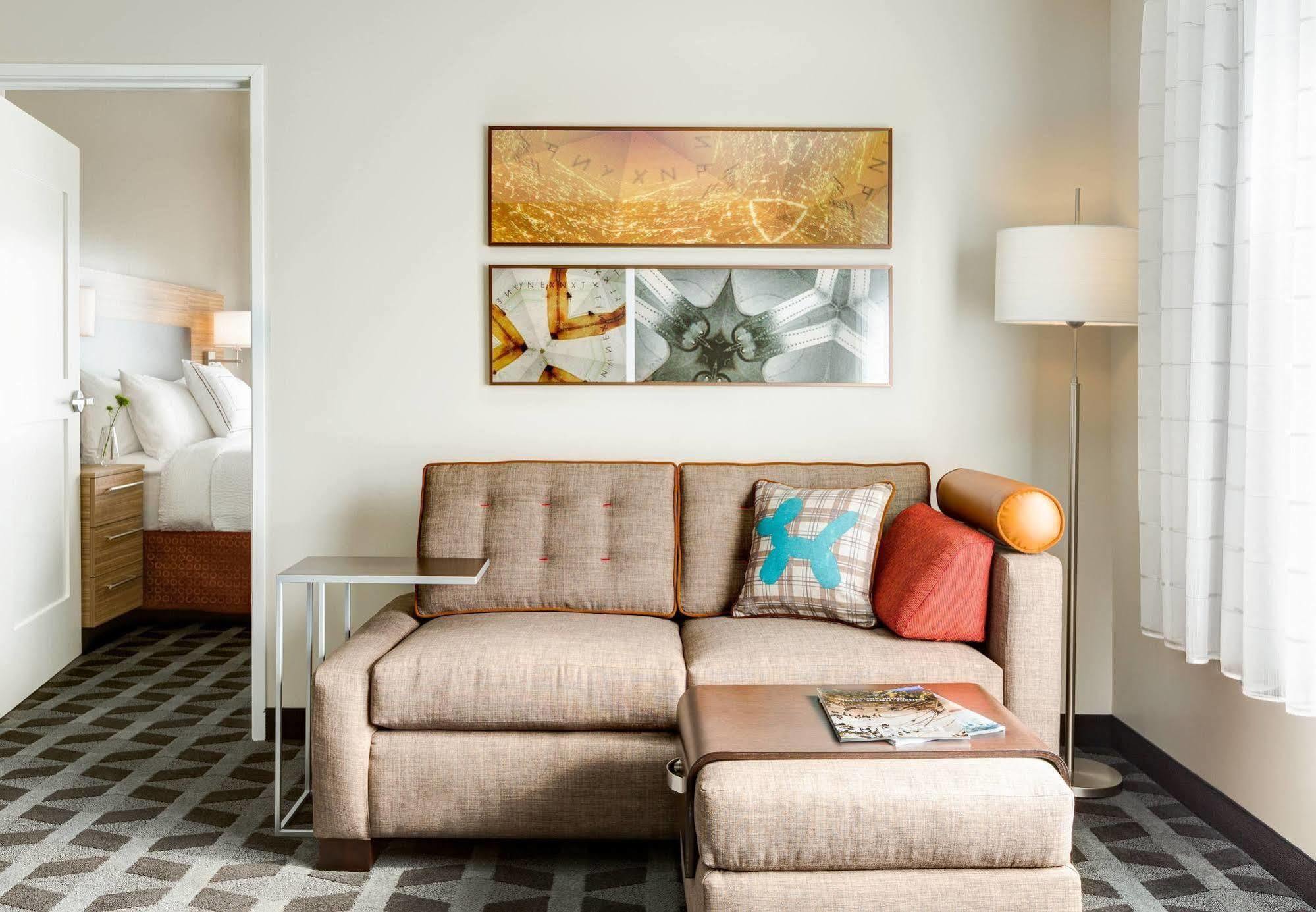 Towneplace Suites By Marriott Parkersburg Bagian luar foto